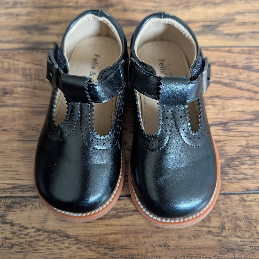 Felix And Flora‎ Black Mary Jane Dress Shoes